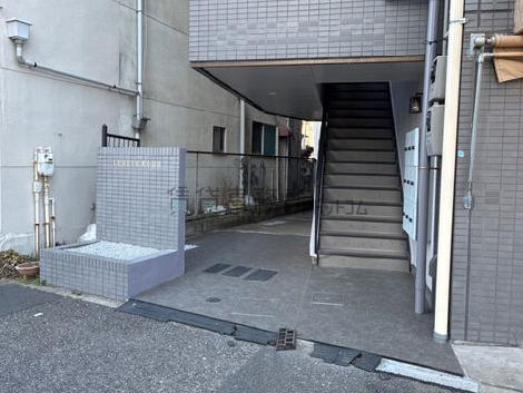 正面玄関