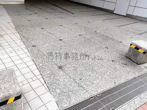 正面玄関