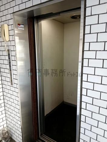 エレベーター