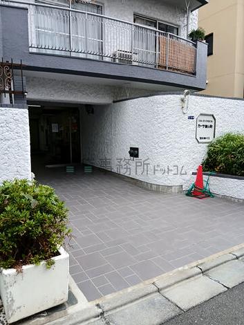 正面玄関