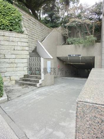 駐車場への入口