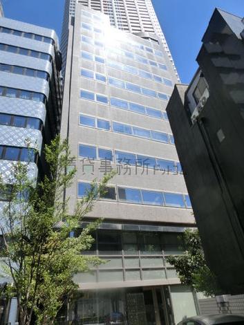 新宿高砂ビルの外観写真