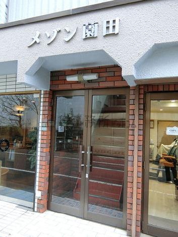 正面玄関