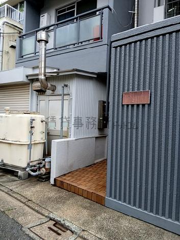 正面玄関
