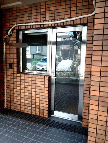 正面玄関