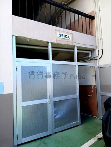 正面玄関
