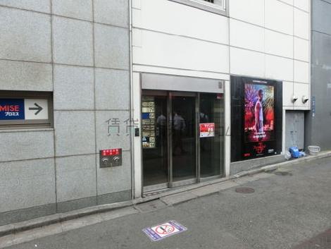 正面玄関