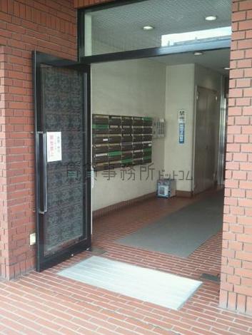 正面玄関