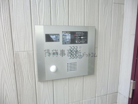 入口手前は2F専用となっております