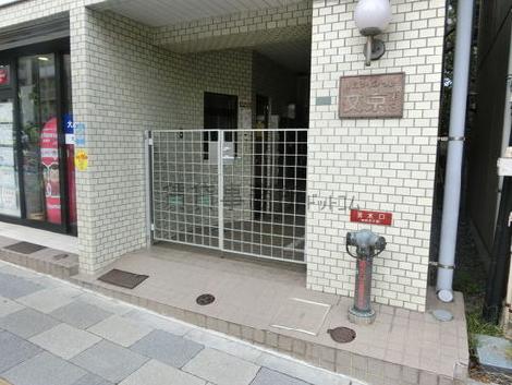 正面玄関