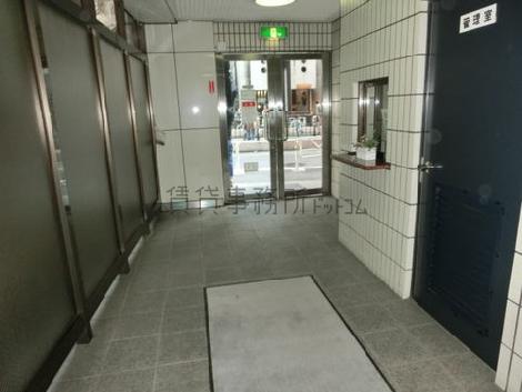 明るいエントランス