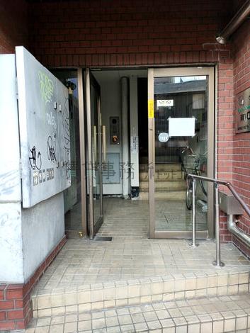 正面玄関