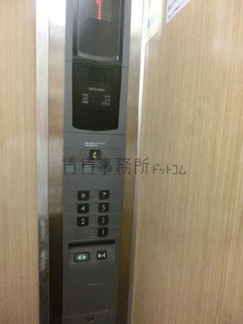 エレベーター押しボタンになります