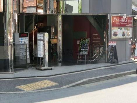 正面玄関