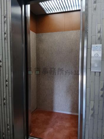 エレベーター