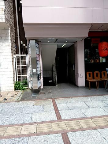 正面玄関