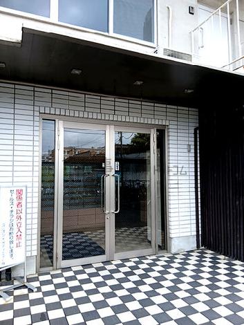 正面玄関
