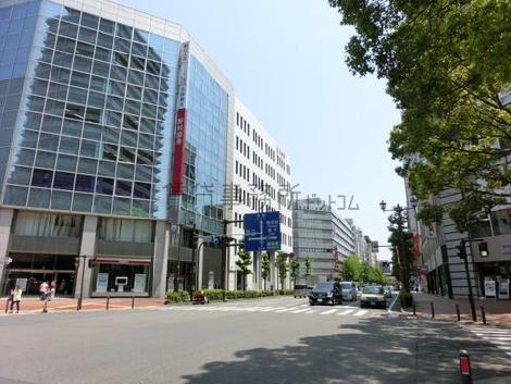 多くの人が行き交う場所です