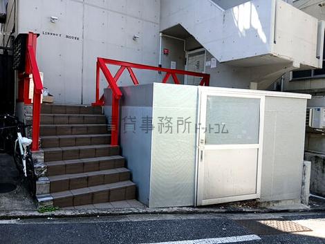 正面玄関