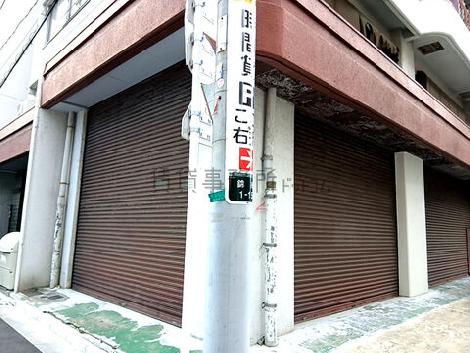 正面玄関