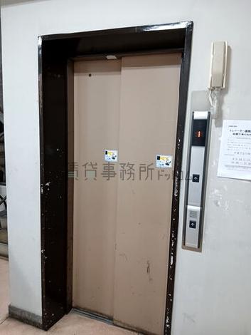 エレベーター