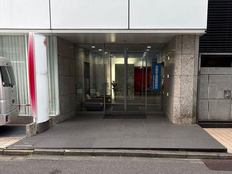 正面玄関