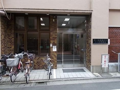 正面玄関