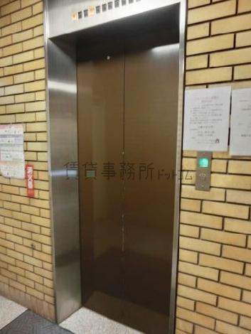 乗り場前