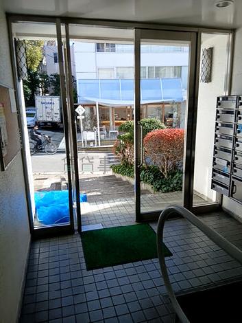エントランス