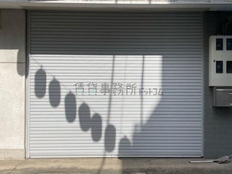 正面玄関