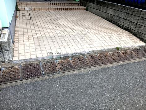 正面玄関