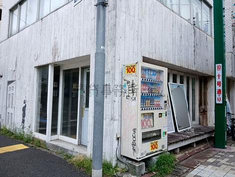 正面玄関