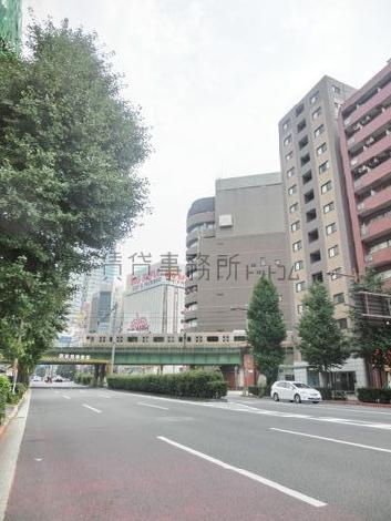 秋葉原駅方面