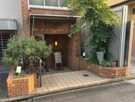 正面玄関
