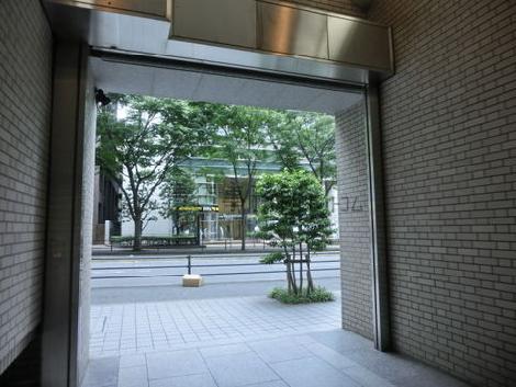 正面玄関
