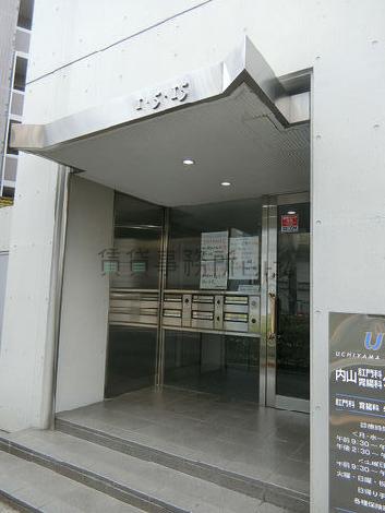 正面玄関
