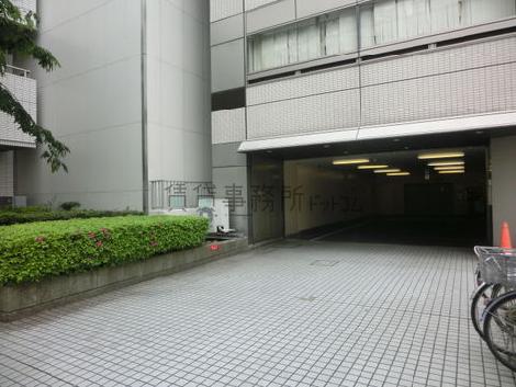 駐車場入り口