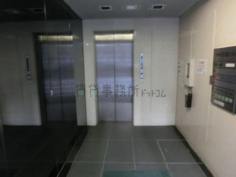 綺麗なエントランスです