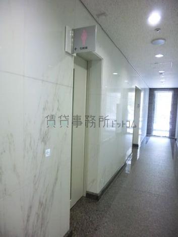 トイレ前