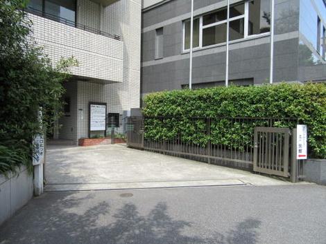 正面玄関