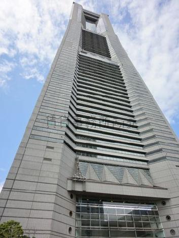 特徴的なシルエットの建物