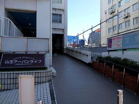 正面玄関