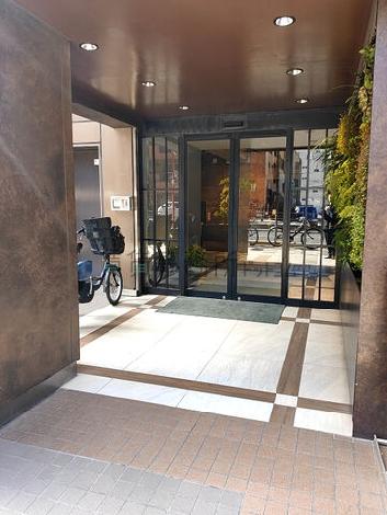 正面玄関