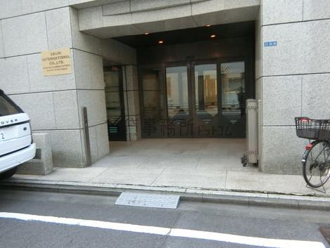 正面玄関