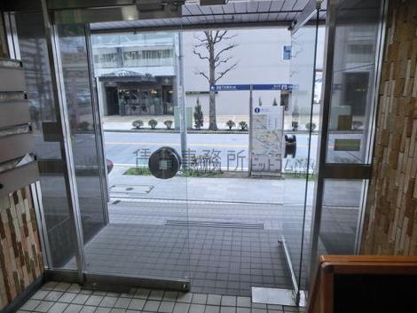正面玄関