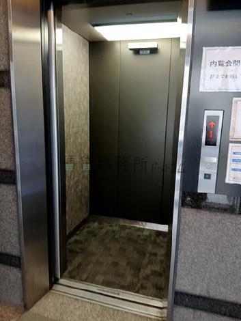 エレベーター