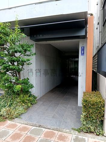 正面玄関
