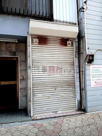 正面玄関