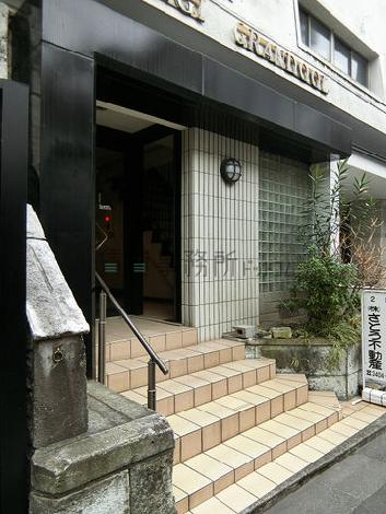 正面玄関