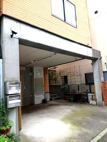 正面玄関